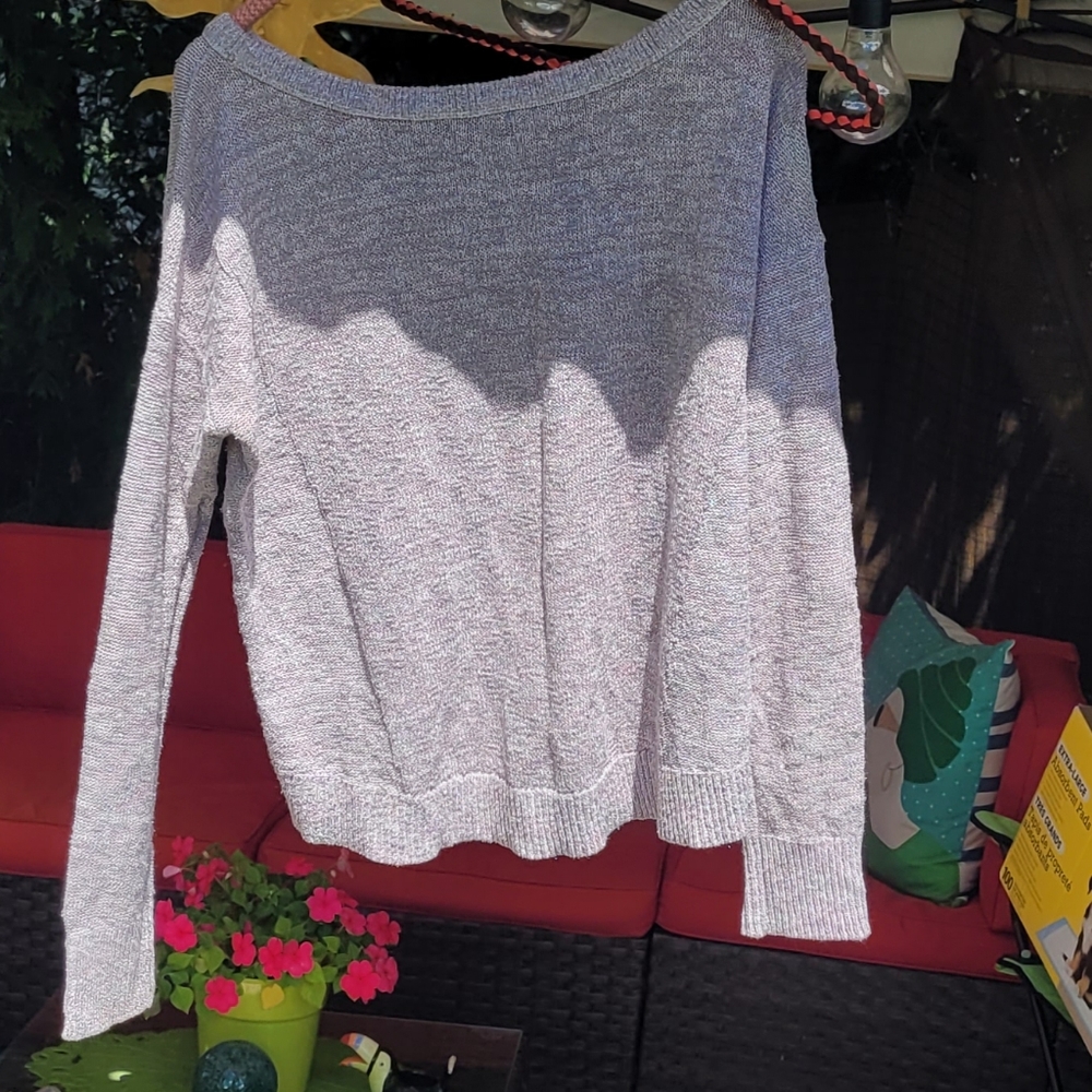 Sparkly ✨️ Light Sweater - Picture 2 of 5